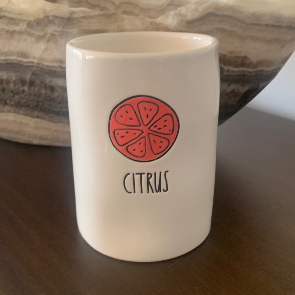 Rae Dunn candle- Citrus- Sweet Grapefruit scent